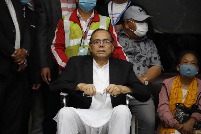 मिर्गौला प्रत्यारोपण गरेर पूर्वप्रधानमन्त्री खनाल स्वदेश फिर्ता